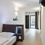 Hotel Augustus - Comfortable Budget Bernkastel-Kues