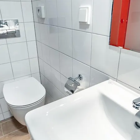Otel Augustus - Comfortable Budget 2*
