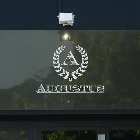 Augustus - Comfortable Budget 2*