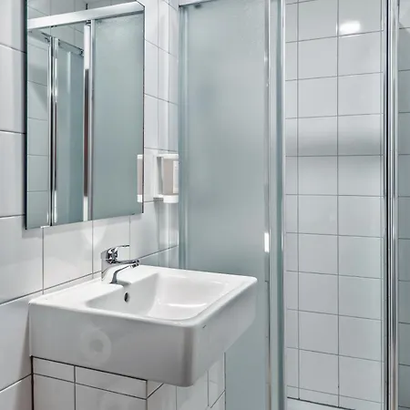 Hotel Augustus - Comfortable Budget 2*