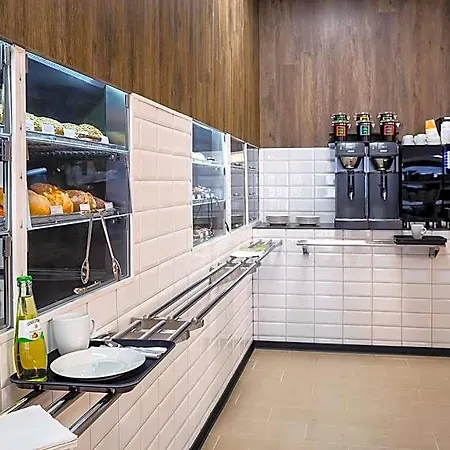 Augustus - Comfortable Budget Otel 2*