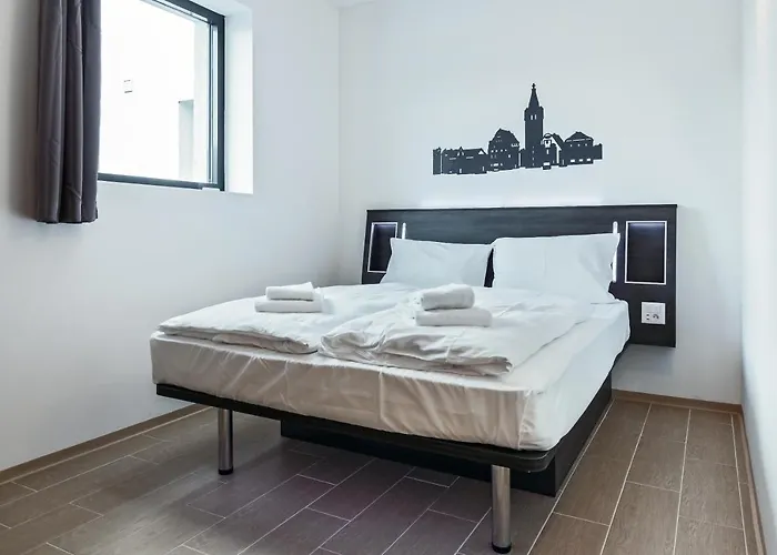 Augustus - Comfortable Budget