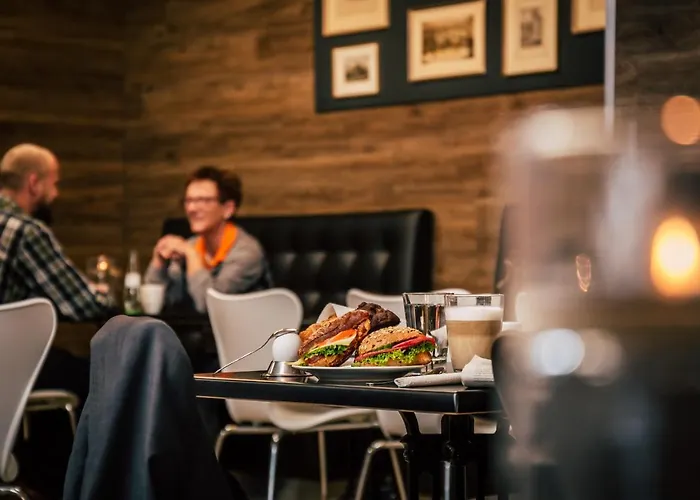 Augustus - Comfortable Budget 2*