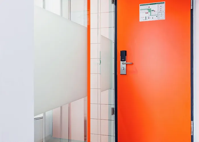 Augustus - Comfortable Budget Hotel 2*